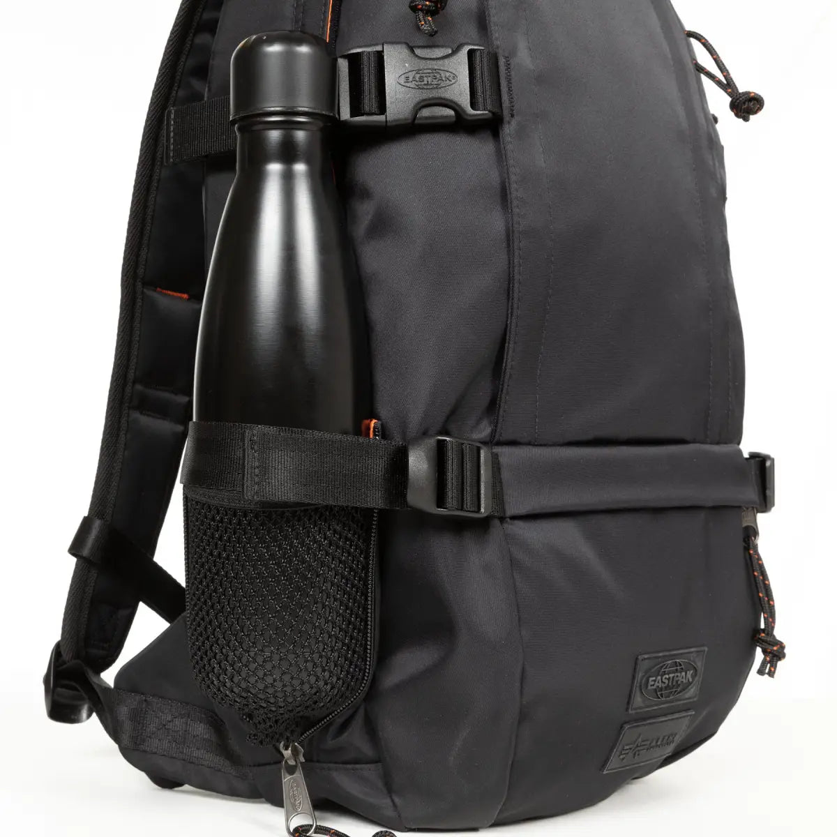 Eastpak x Alpha Industries Floid Alpha Dark תיק גב למחשב נייד שחור