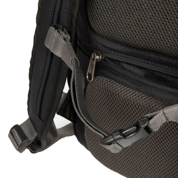 Eastpak Safepack National Geographic תיק גב איסטפק שחור נשיונל ג'יאוגרפיק