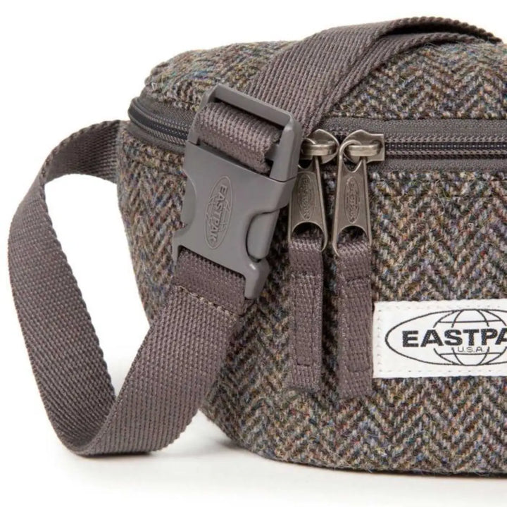 Eastpak Springer Harris Tweed Herringbone S פאוץ' איסטפק מצמר חום