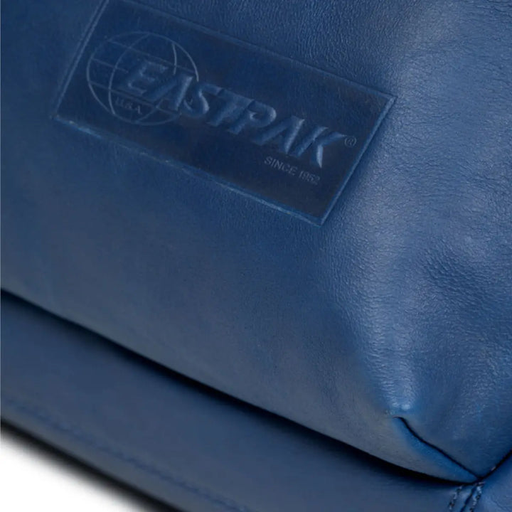 Eastpak Padded Pak'r Navy Leather תיק גב איסטפק למחשב נייד מעור כחול