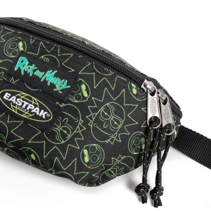 Eastpak Springer Rick and Morty Black פאוץ' איסטפק ריק ומורטי