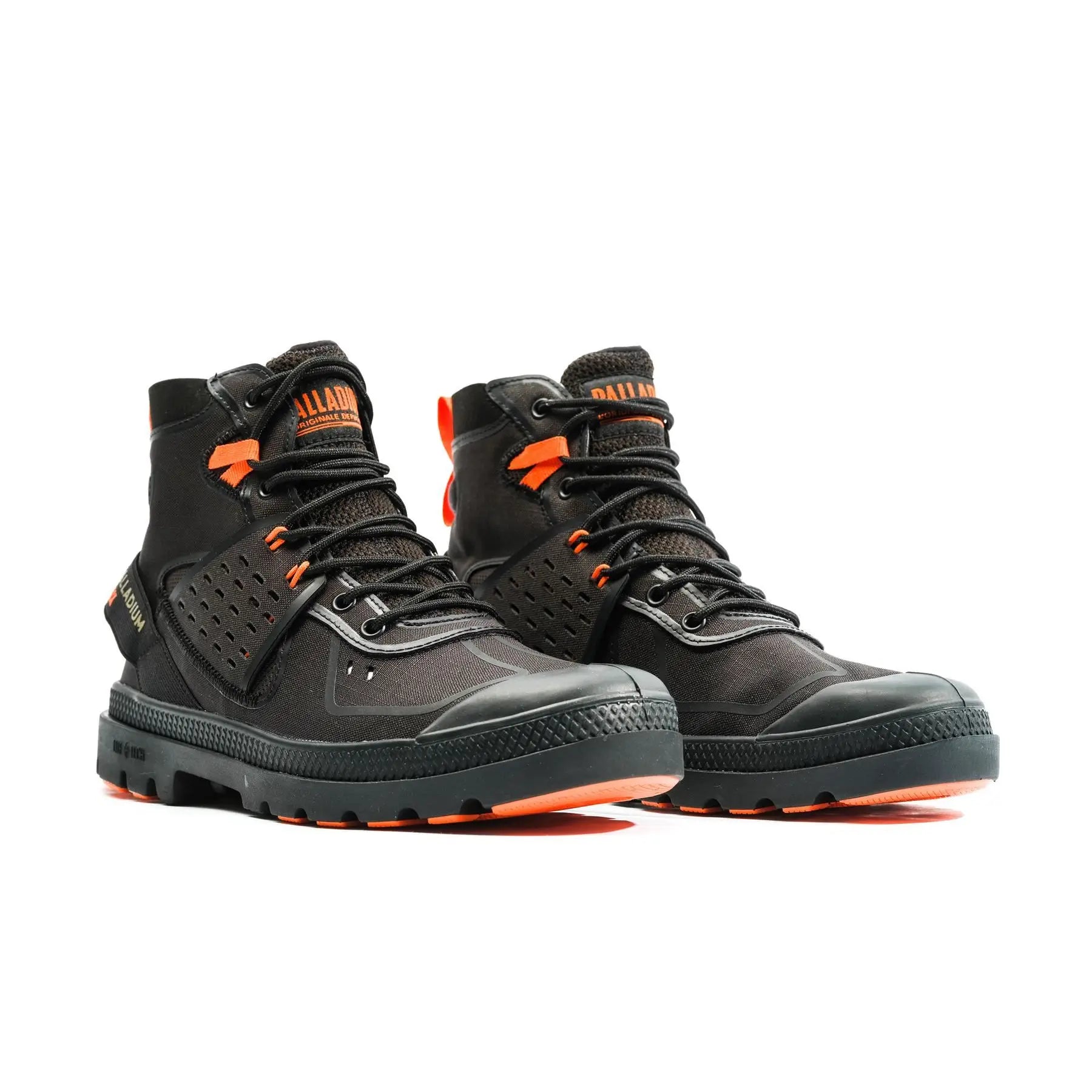 Palladium Pampa Lite+Pack נעלי טיולים קלילות שחור-כתום